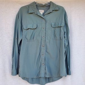 L.L. Bean Men's Casual Button Down Shirt in Light Blue
